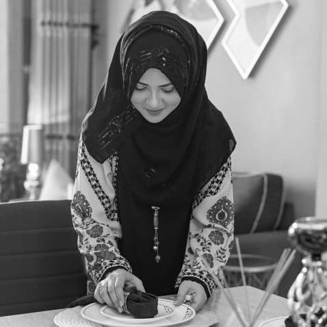 Fizza Stylist - The Home Stylist